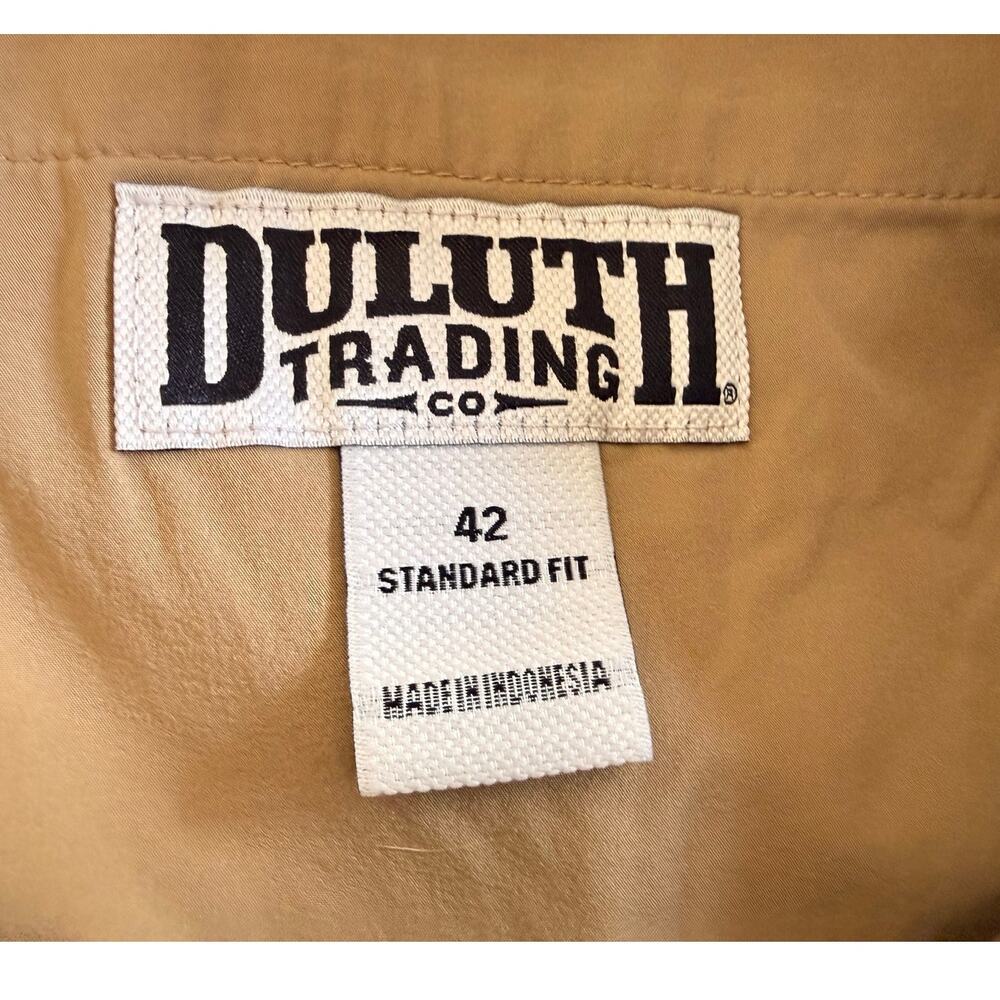 Duluth Trading Armachillo Flex Men's Standard Fit Khaki Shorts, Size 42 - Picture 3 of 5